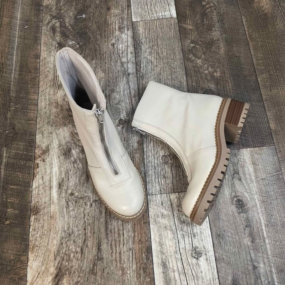Bertuchi Cream Leather Boots Front Zip Lug Sole Ankle Booties 39